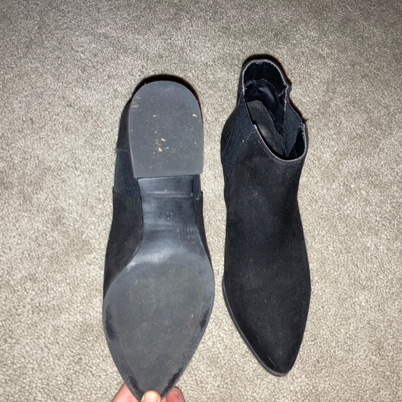 Black Pointed Booties - Picture 3 of 5